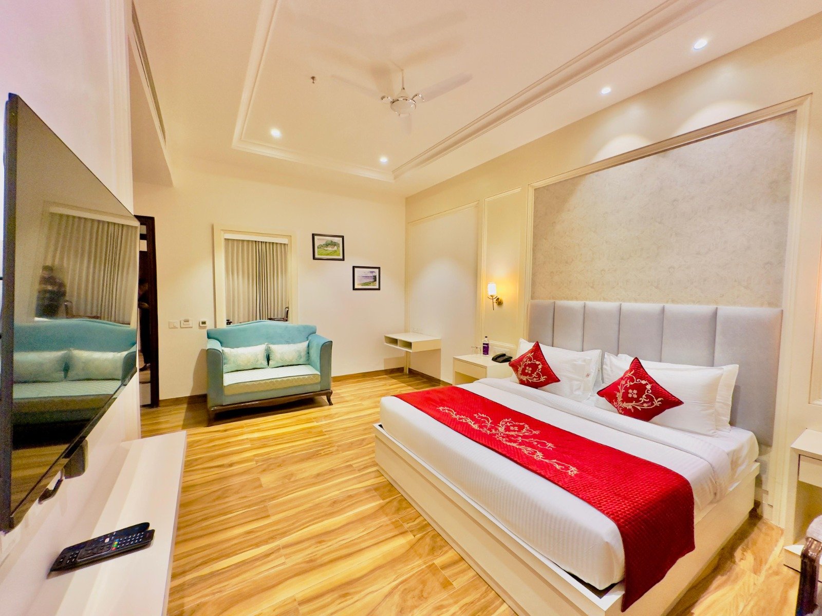 Super Deluxe Room with balcony and city view